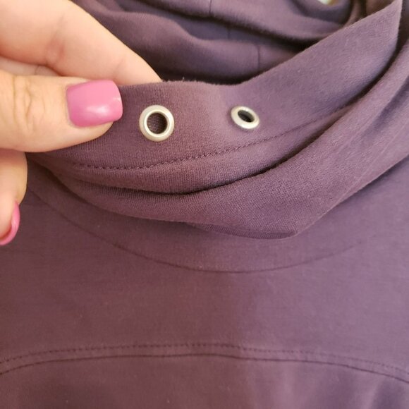 𝅺TE Verde Purple Cowl Neckline Long Sleeves Thumbholes Pullover YOGA Sweatshirt - Picture 3 of 10